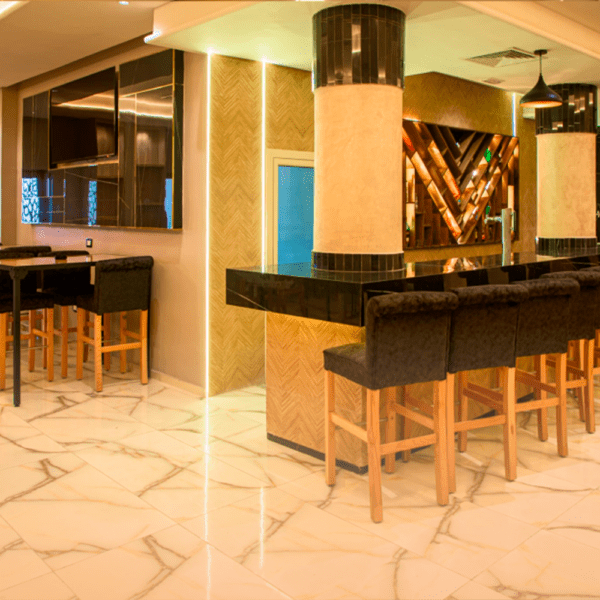 Resto-Lounge