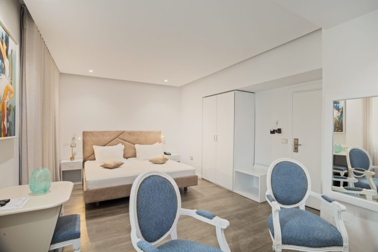 chambre double spacieuse